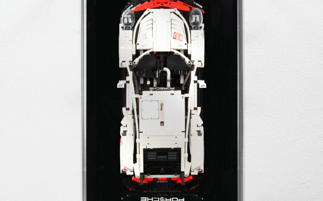 Come appendere al muro il set LEGO 42096 Porsche 911 RSR?